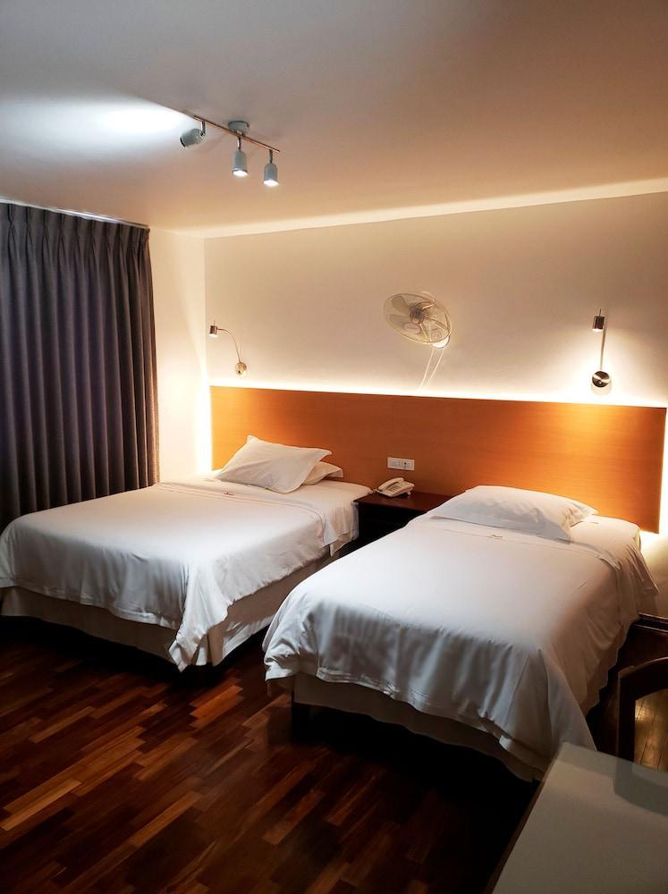 Hotel El Carmelo Miraflores ليما المظهر الخارجي الصورة