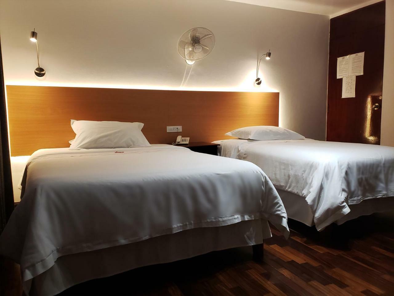 Hotel El Carmelo Miraflores ليما المظهر الخارجي الصورة